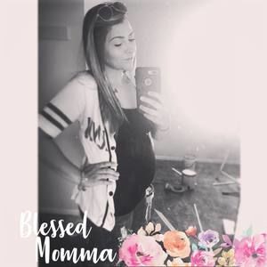 Meet your Posher, Olivia